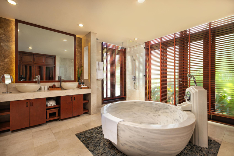 Bathroom 4, Da Nang Beach Villas in 5-star Resort, Da Nang