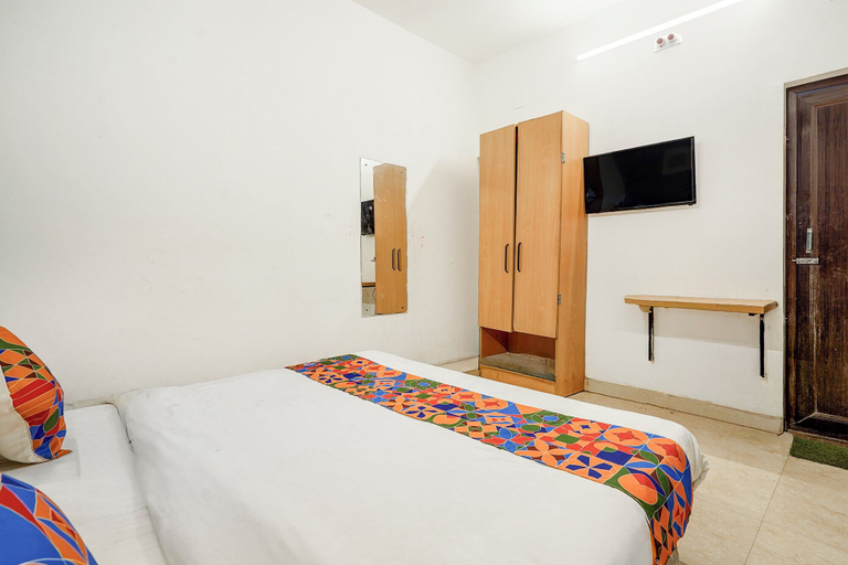 Room 5, Fabhotel Namaskar - Nr. Udayagiri and Khandagiri caves, Khordha
