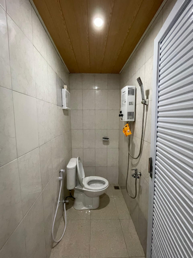 Bathroom 3, Alam Singkur House, Bandung