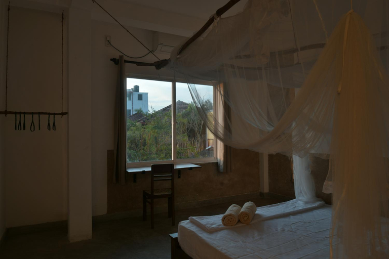 Bedroom 2, The Stables Oceanfront Hotel Midigama, Weligama