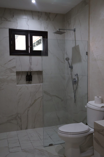 Bathroom 4, La Aurora Hotel Colonial, Valladolid