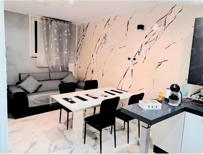 Others 5, Prestige House, Sassari