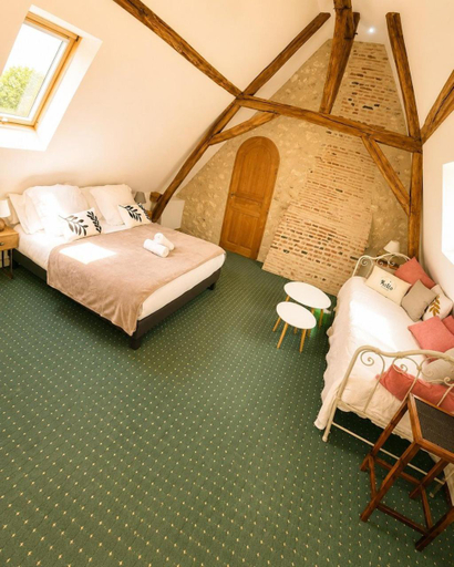 Bedroom 3, Longere classee 4 etoiles - piscine – Ambillou, Indre-et-Loire
