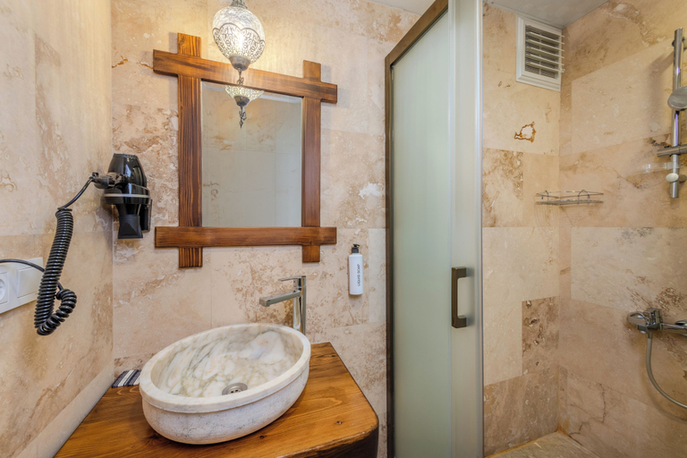 Bathroom 5, Rocca Stone House, Nevşehir