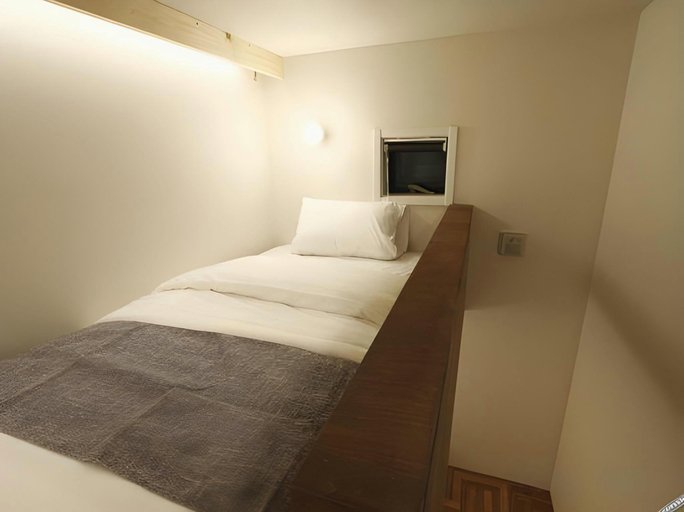 Bedroom 2, GRAND CAVE YOKOHAMA, Yokohama