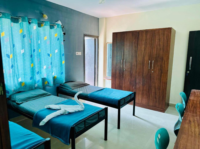 5, Backpacker hostel, Pune