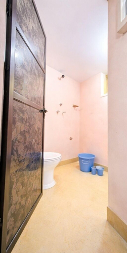 Bathroom 4, New Bala Ji, Varanasi