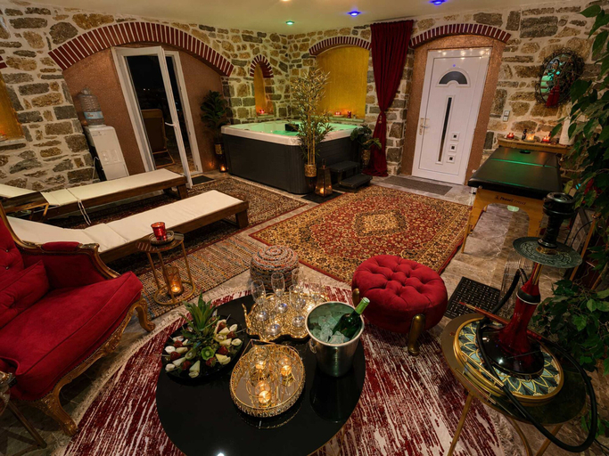 Room 3, Giorgos Suite - Jacuzzi Hideaway in Lydia Kavala, East Macedonia and Thrace