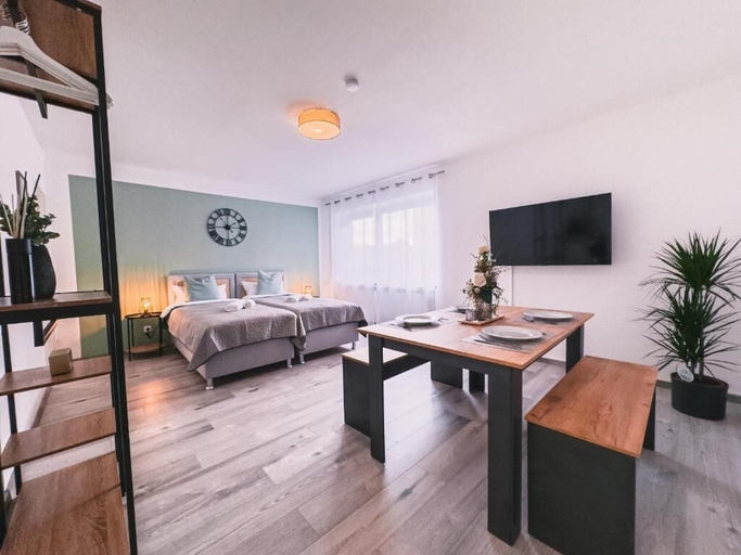Room 2, Rembertiring 19, Bremen