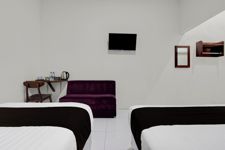 Room 4, Hotel O AGH 18, Semarang