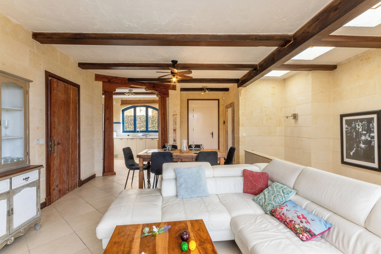 Living area 5, Dionisia Gozitan Villa and Pool