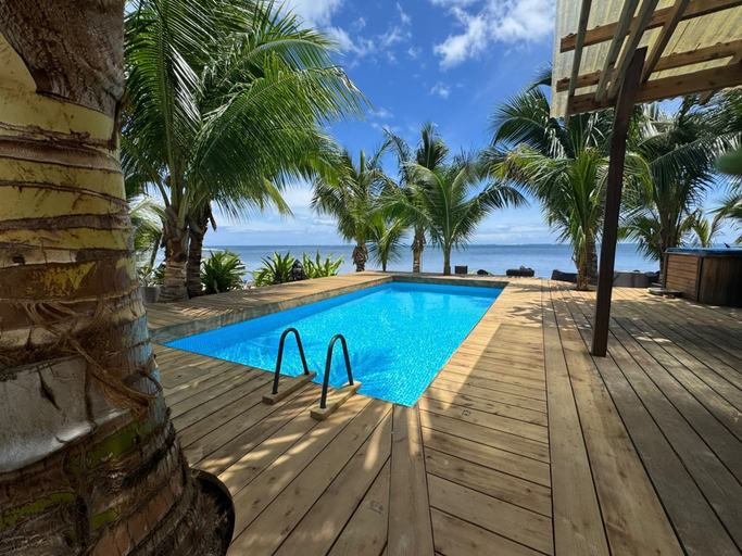 Room 3, Beachfront Bungalows With Zen Charm