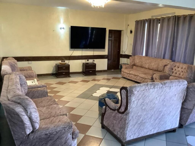 Living area, Darad Diani Hotel, Msambweni