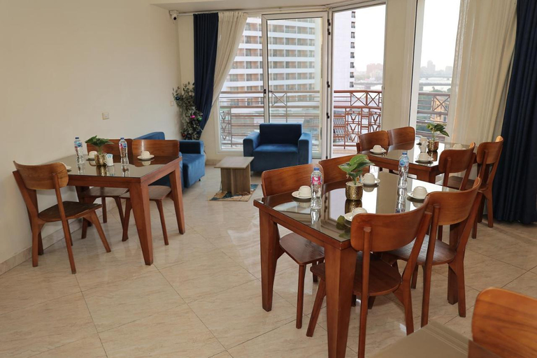 Food & Drinks 3, Town Hotel Cairo, Qasr an-Nil
