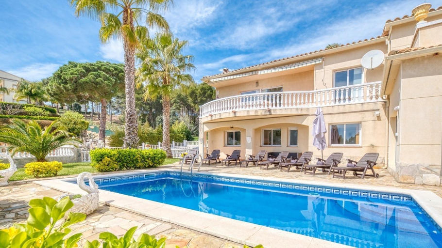 Sport & Beauty 2, Costacabana - Villa Estrella, Girona