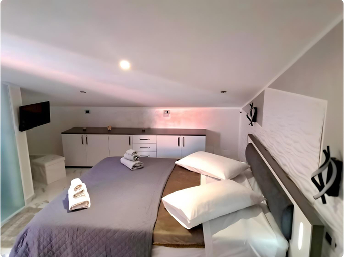 Bedroom 2, Prestige House, Sassari