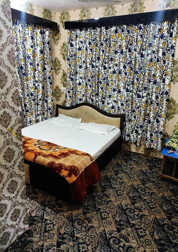 Sport & Beauty 4, HOTEL FABULOUS KASHMIR, Dal lake, Srinagar