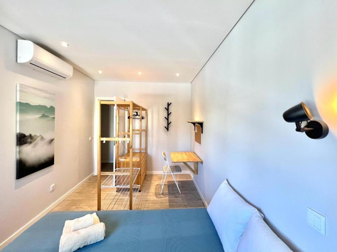 Others 5, Campus 121 - Rooms, Faro