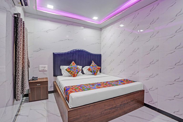 Room 3, Via Sr Residency, Mumbai Suburban