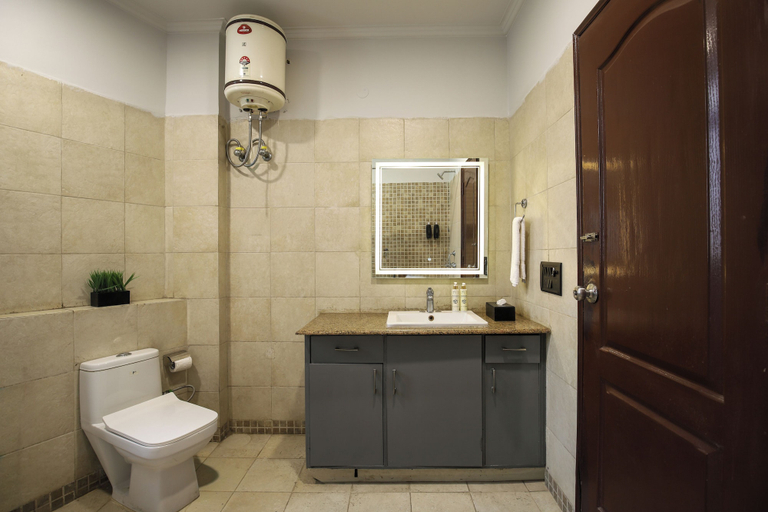 Bathroom 4, BedChambers Serviced Apartments SushantLok, Gurgaon