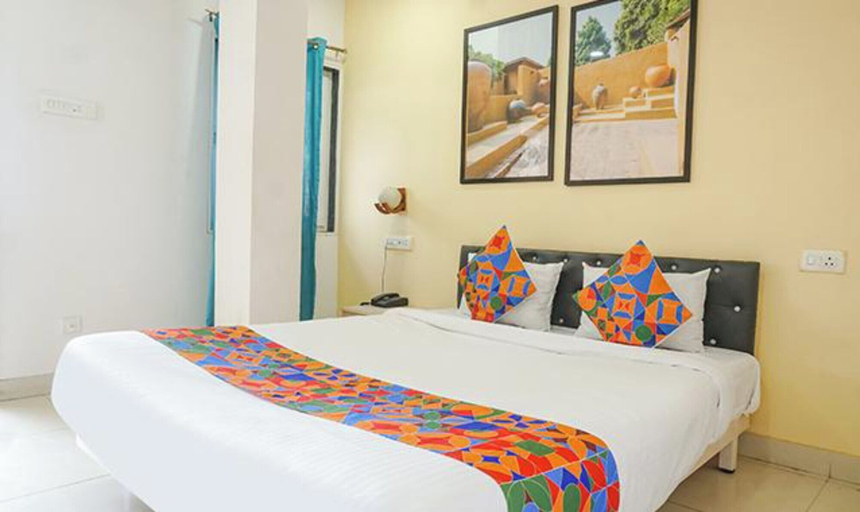 Room 5, FabHotel Galaxy Hospitality, Pune