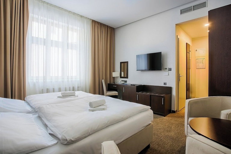 Bedroom, Ensana Pro Patria, Pieštany