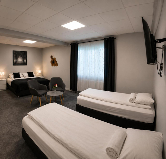 Bedroom 3, Tjarna Hotel, Reykjanesbær