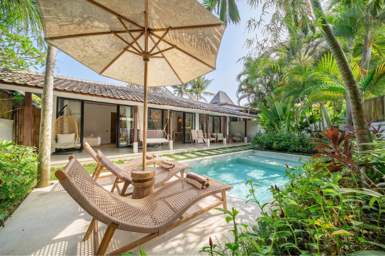 Pool 2, Udara Villa - Tropical Garden Escape, Gianyar