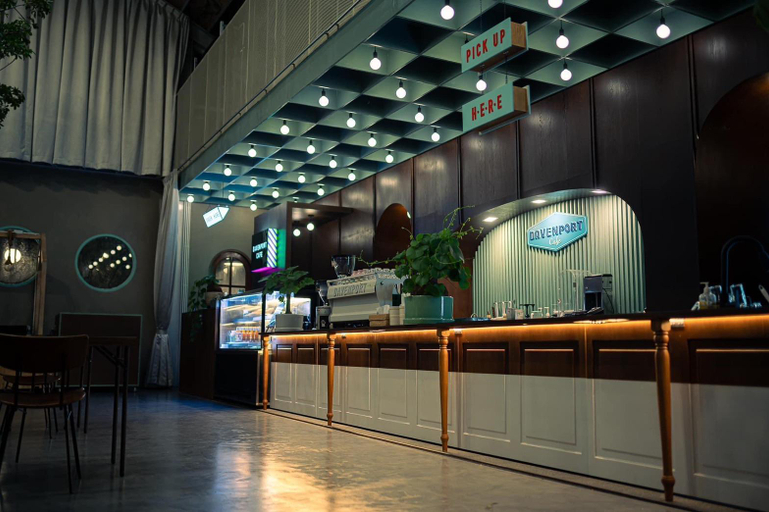Food & Drinks 5, The Zeit River Kwai, Muang Kanchanaburi
