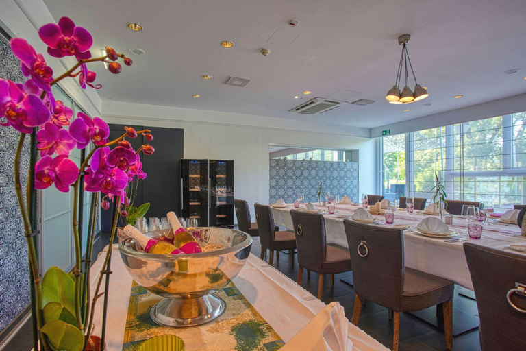 Food & Drinks 4, FourSide Plaza Hotel Trier, Trademark Collection by Wyndham, Trier