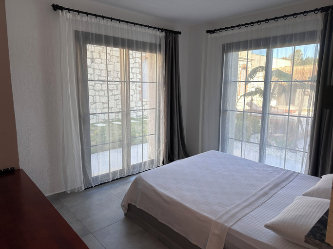 Bedroom 3, Blanco, Çeşme