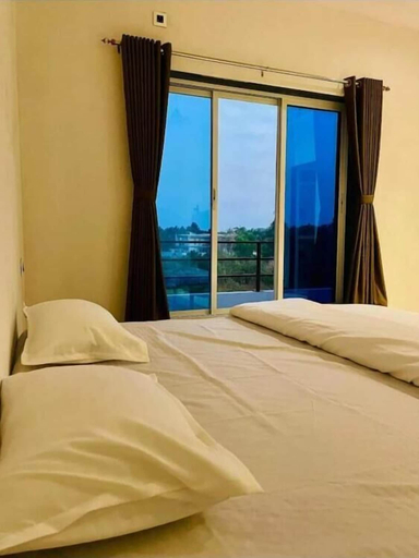 Room 2, Scarlet Stays, Raigarh