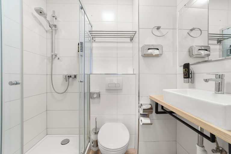 Bathroom 5, Sona Design Rooms City Center, Bamberg