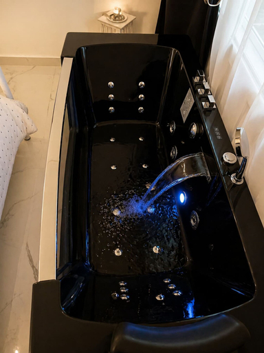 Room 3, Urban Noir Escape Neos Kosmos Chic Stay, Attica