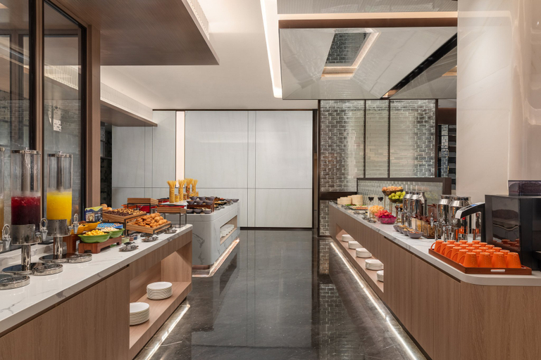 Food & Drinks 5, Holiday Inn & Suites SHANGHAI CHANGFENG by IHG, Shanghai