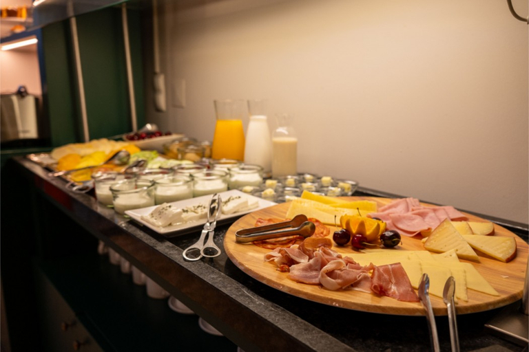Food & Drinks 4, Casa Do Bairro By Shiadu, Lisbon