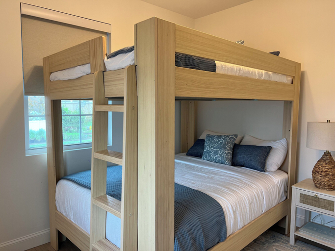 Room 2, Oceana By The Sea, Ocean
