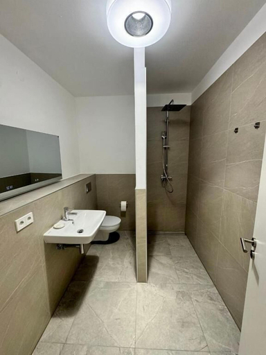Bathroom 5, Barbarossa Hotel Kelbra, Mansfeld-Südharz