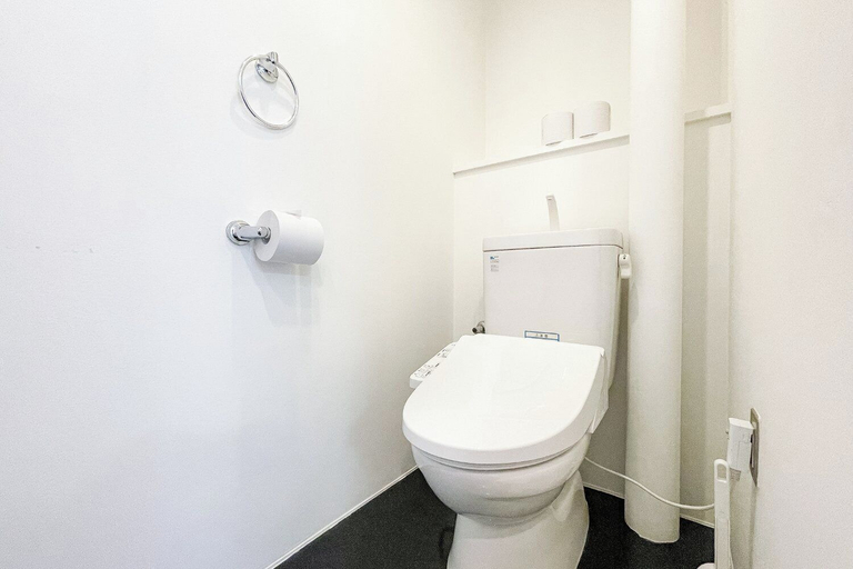 Bathroom 5, F-studio VERONICA, Osaka
