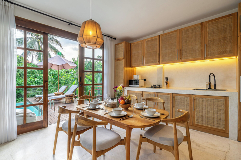 Private kitchen, Garden Heights Villa Ubud, Gianyar