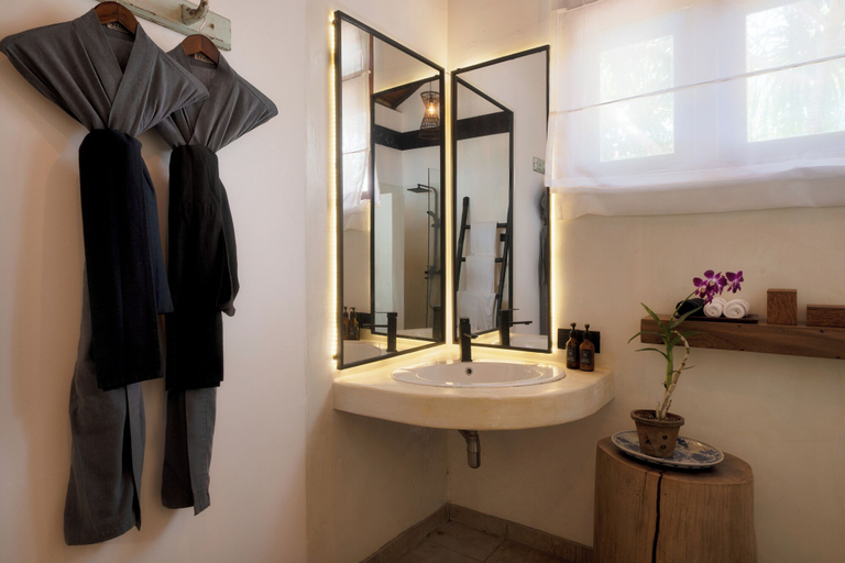 Bathroom 5, Eraeliya Villas & Gardens, Weligama