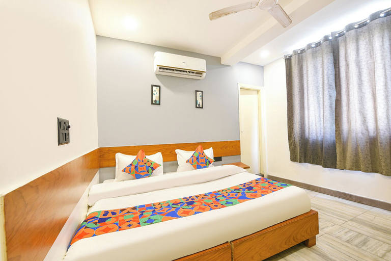 Room 4, Fabhotel Amar Residency, Delhi