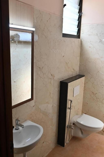 Bathroom 3, Hotel Majestic Grand Madurai, Madurai