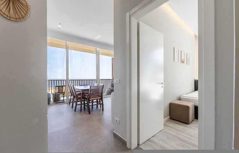 Room 5, Sea View Panorama Green Coast 2BR Patio Retreat, Vlorës