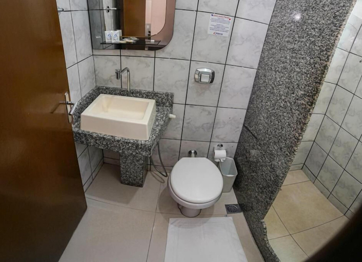 Bathroom 4, Garcia Palace Hotel, Sinop