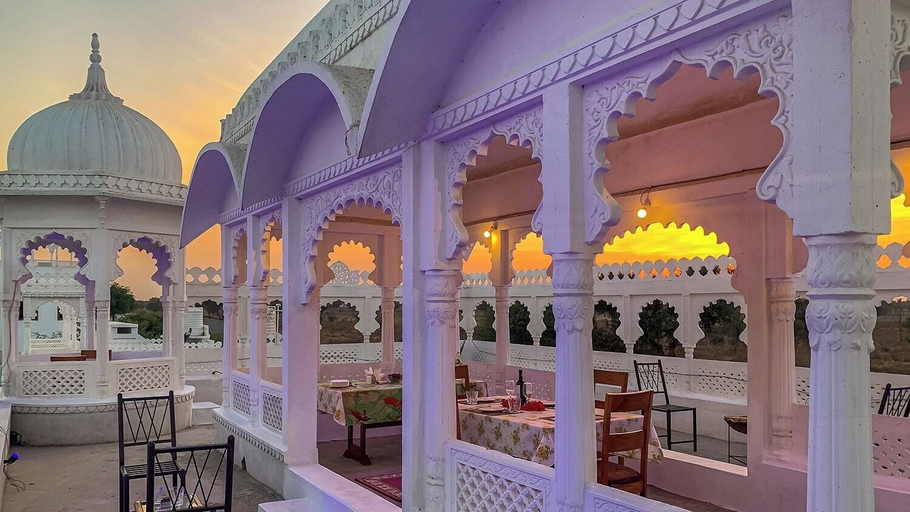 Outdoor dining 5, The Ramgarh Resort, Pali