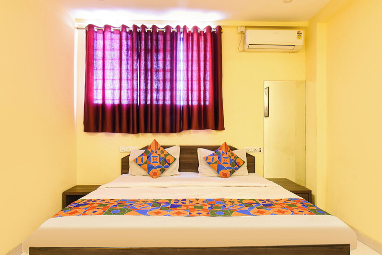 Room 5, Fabhotel Blue Inn I, Pune