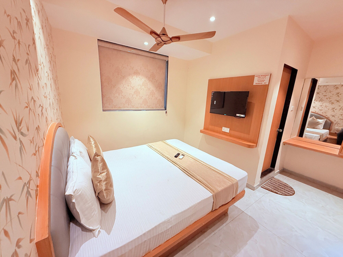 Room 3, Radhe Residency MIDC Taloja, Raigarh
