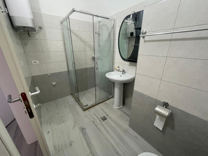 Bathroom 4, Experience New Apartments Golem, Kavajës