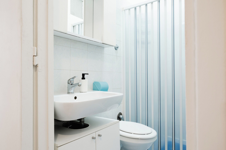 Bathroom 2, Montagnola Mini House, Rome